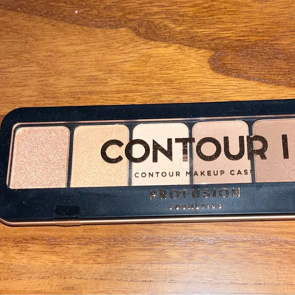 NEW! Profusion Contour Palette w/ 5 shades